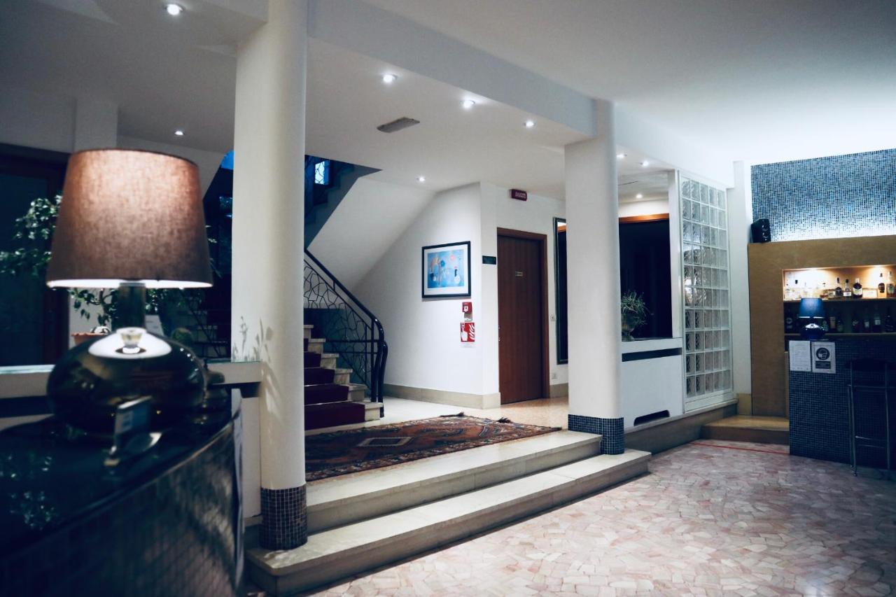 Hotel All'Oasi Paese Екстер'єр фото