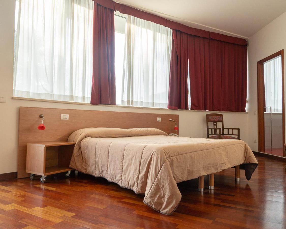 Hotel All'Oasi Paese Екстер'єр фото