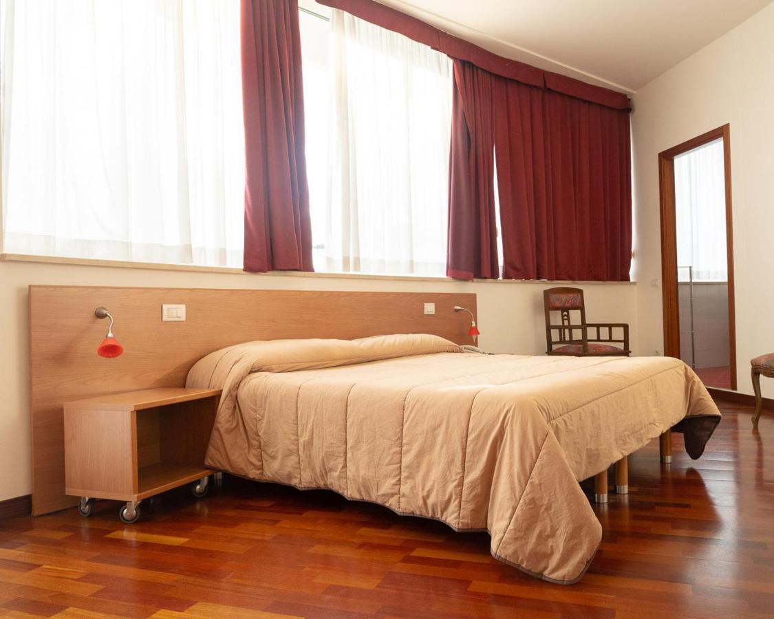Hotel All'Oasi Paese Екстер'єр фото