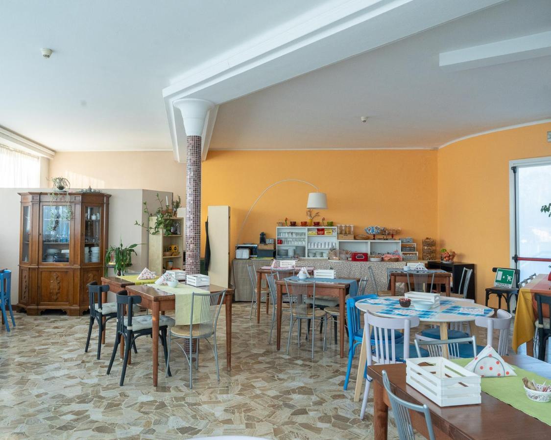 Hotel All'Oasi Paese Екстер'єр фото