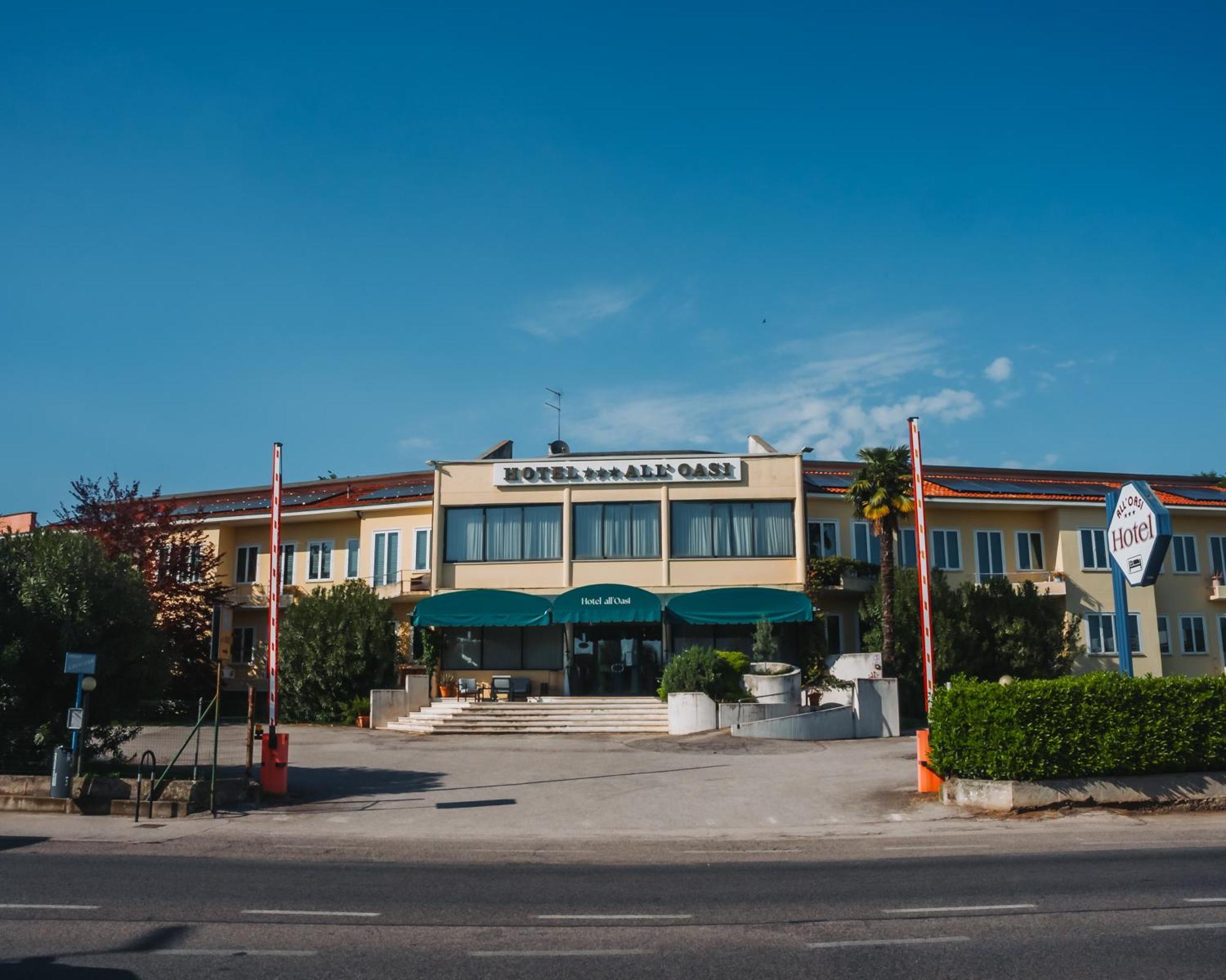 Hotel All'Oasi Paese Екстер'єр фото