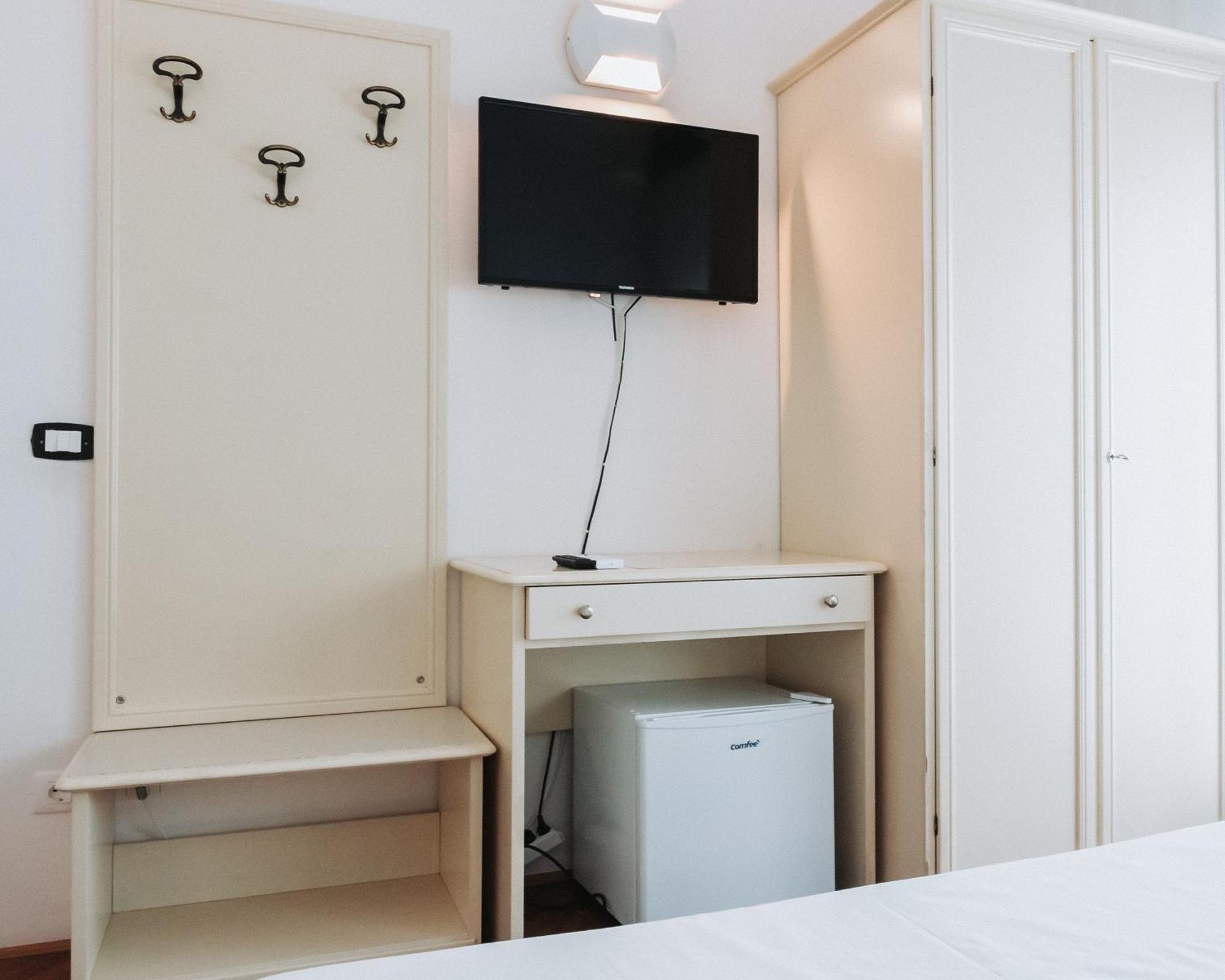Hotel All'Oasi Paese Екстер'єр фото